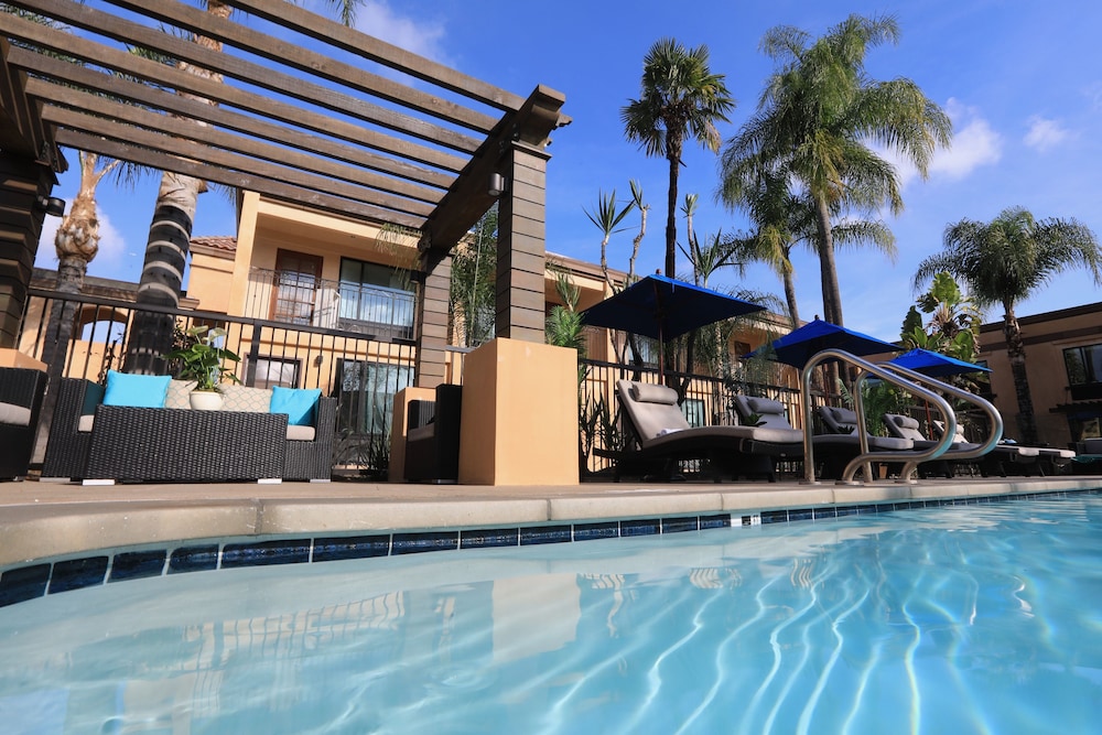 The Cove Hotel, Ascend Hotel Collection 9/67