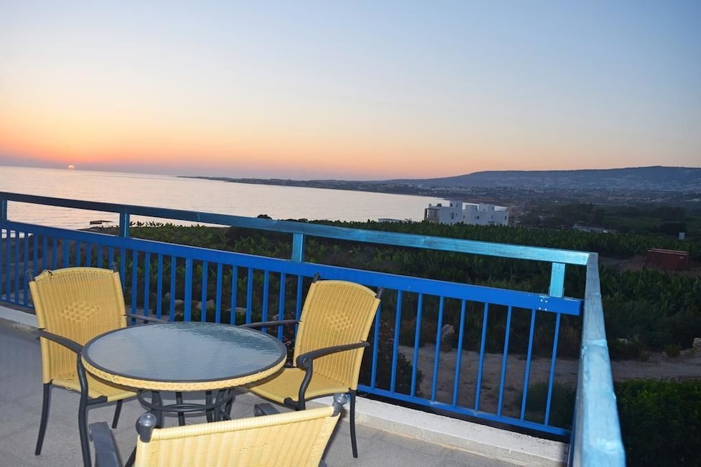 Maricas Boutique Hotel 53/65