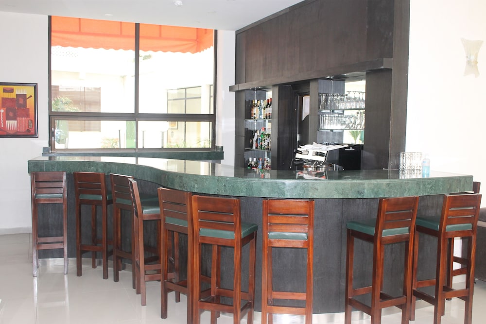 Grand Hotel d'Abidjan 22/26