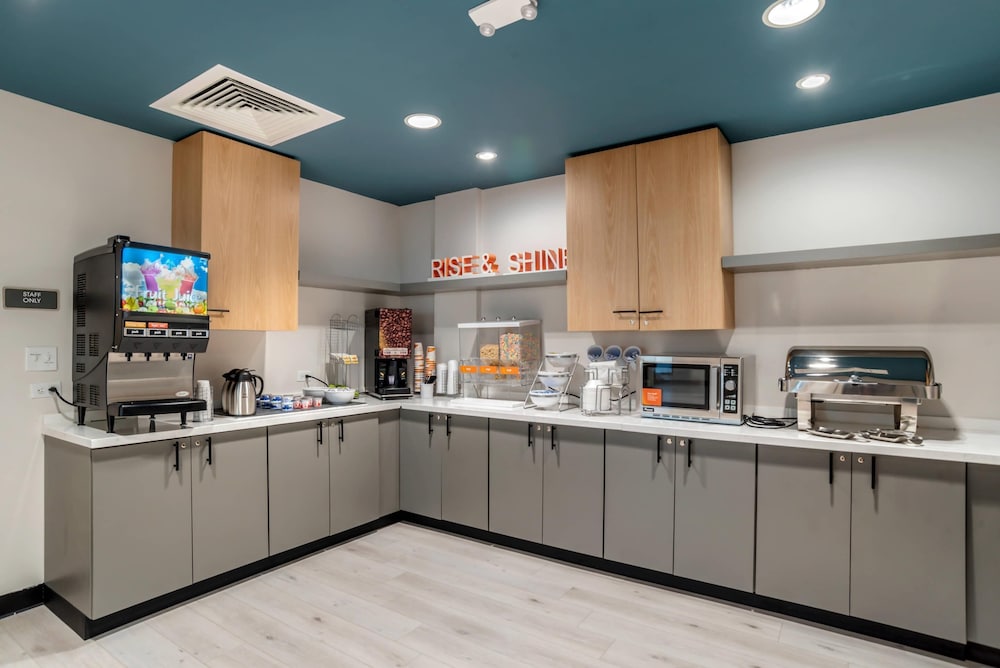 Comfort Inn & Suites Panama City Beach - Pier Park Area 49/61