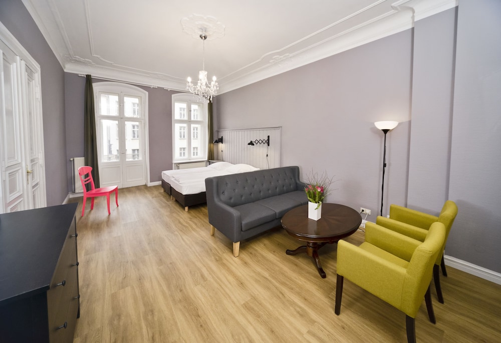 Old Town Apartments Schonhauser Allee Berlin 47/69