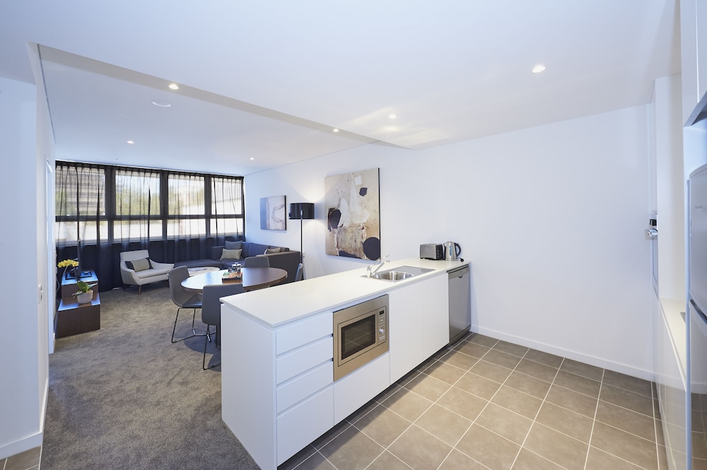 Silkari Suites Chatswood 6/65