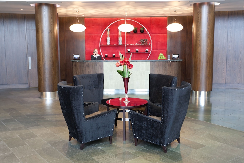 Brooklands Hotel 21/29