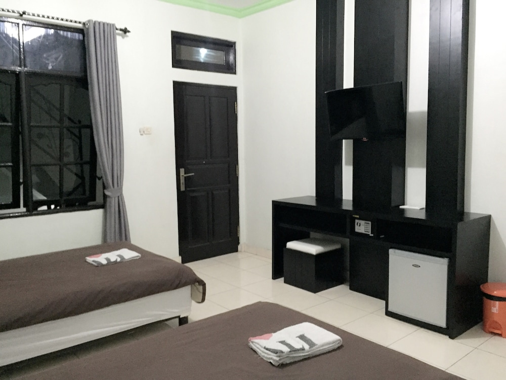 Pondok DenAyu Homestay 31/50
