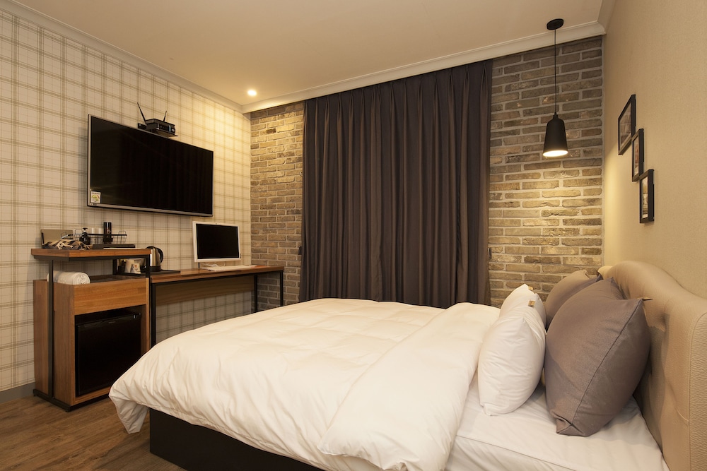 Hotel Gray 20/38