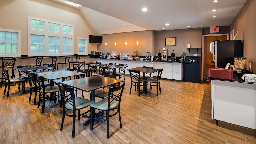 Best Western Plus Cold Spring 39/46