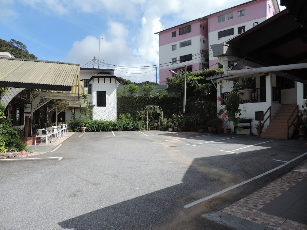 Cameronian Inn 57/69