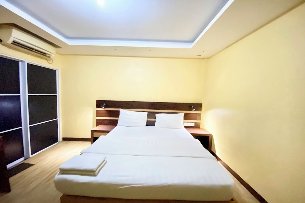 Collection O Batam near DC Mall formerly S Hotel 33/69