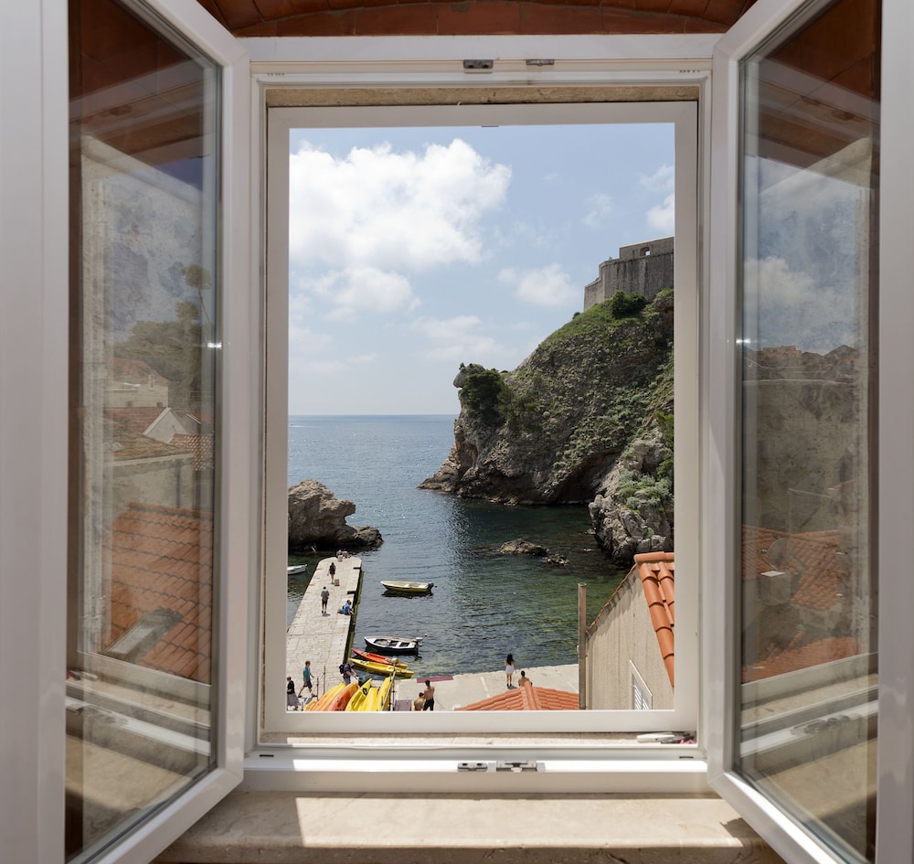 Edi Sea View Rooms 33/44
