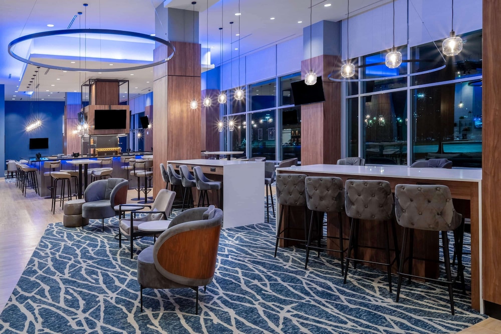 La Quinta Inn Suites By Wyndham Nashville Downtown Stadium 43/52