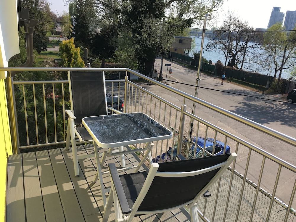 Ajo Apartments Danube 24/50