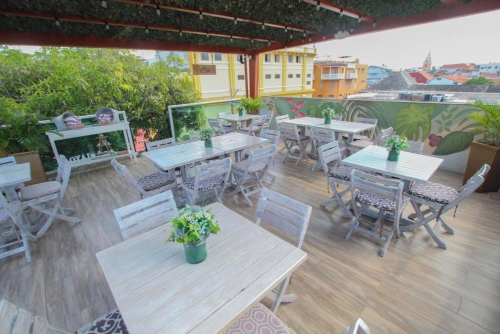 Cartagena Royal Inn 55/69
