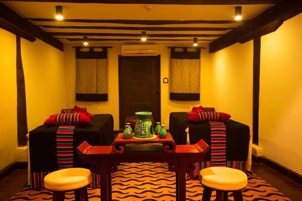 BANYAN TREE RINGHA 29/50