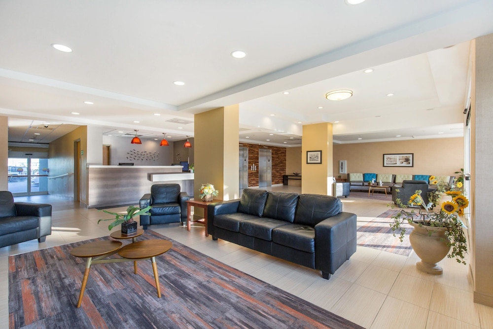 Gateway Hotel Suites Ascend Hotel Collection 26/33