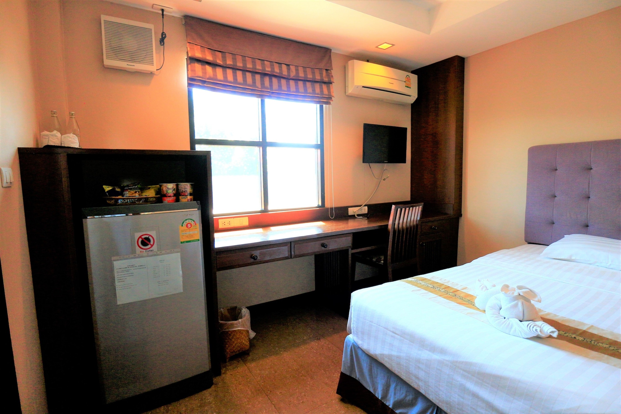 STANDARD, TWIN BEDS