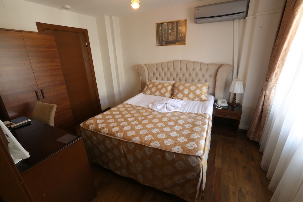 Hotel Ankatra 13/70