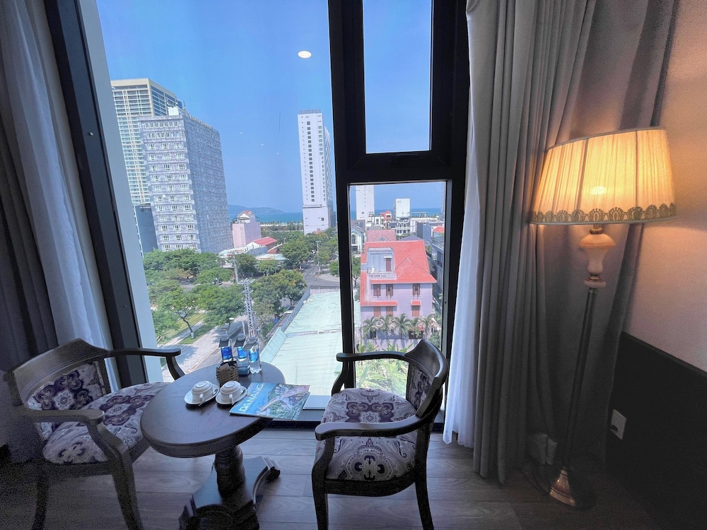 Danaciti Hotel 43/68