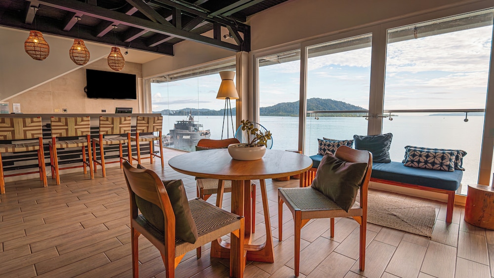Amaka Ocean Living Lodge 62/82