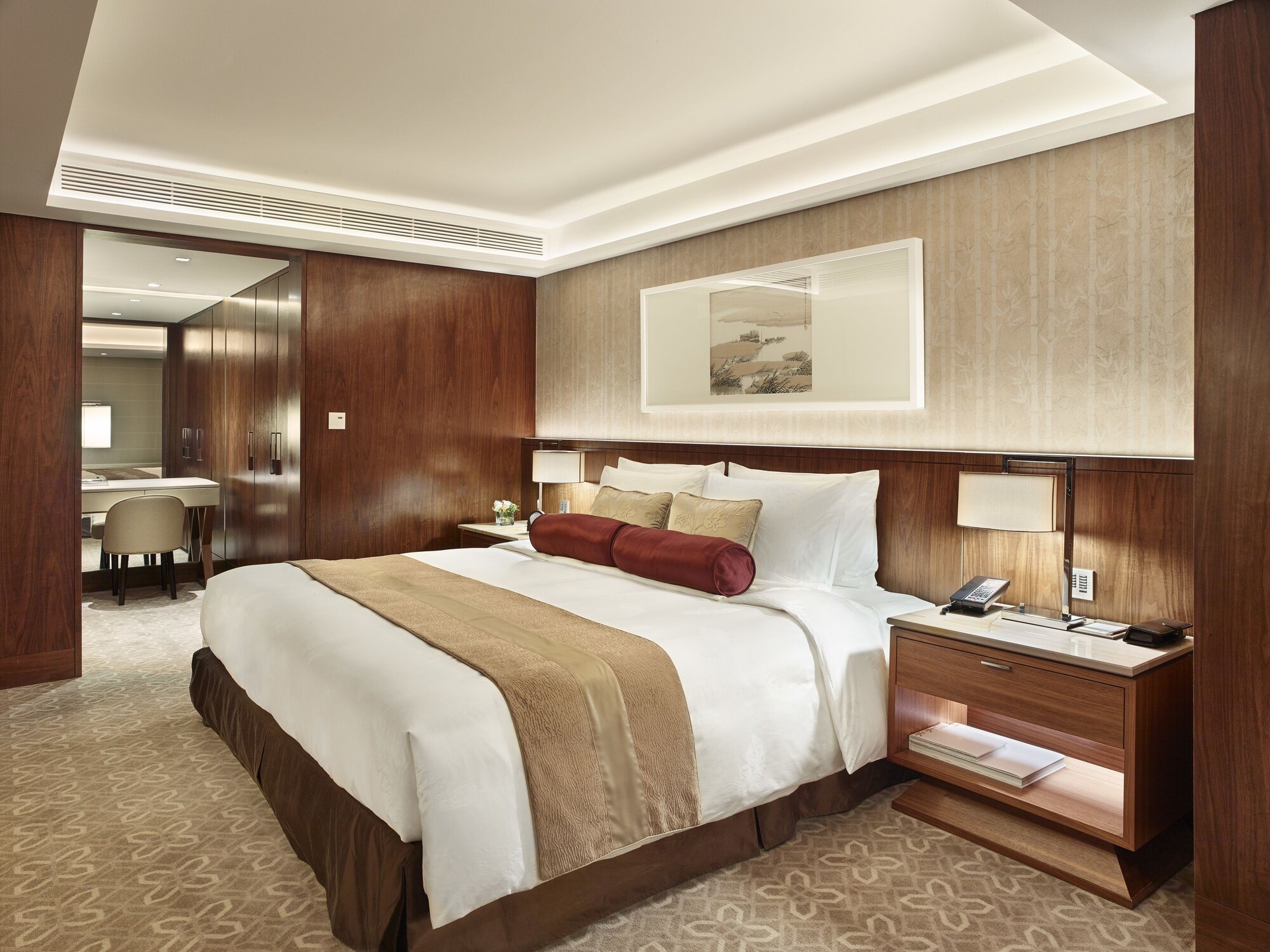 CLUB, PREMIER, SUITE, KING BED, RIVER VIEW
