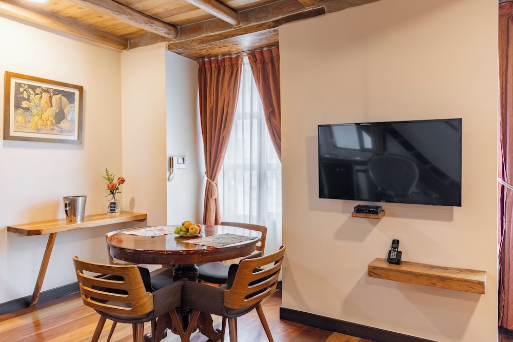 Old Town Quito Suites, Apartments & Boutique hotel 43/50
