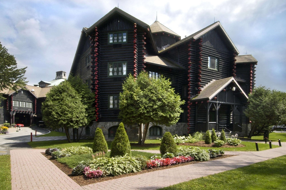 Fairmont Le Chateau Montebello 5/74