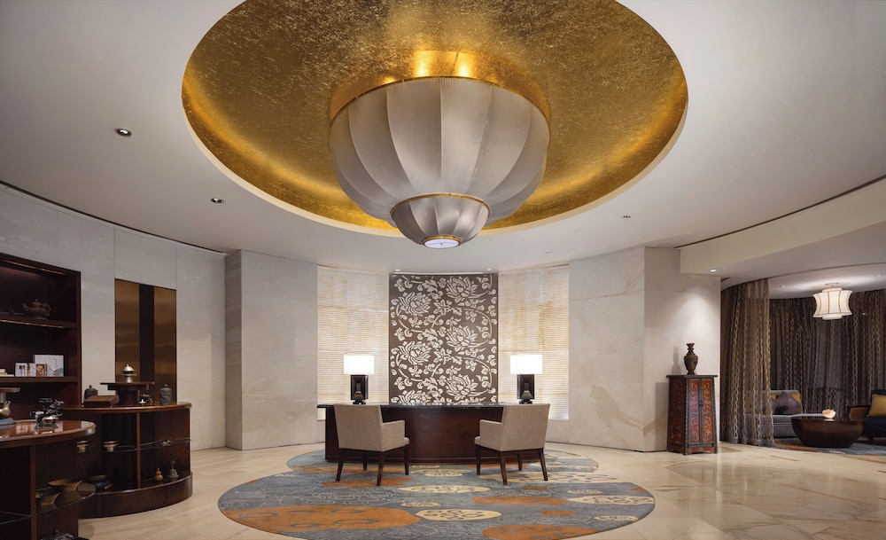 Shangri La Chengdu 10/72