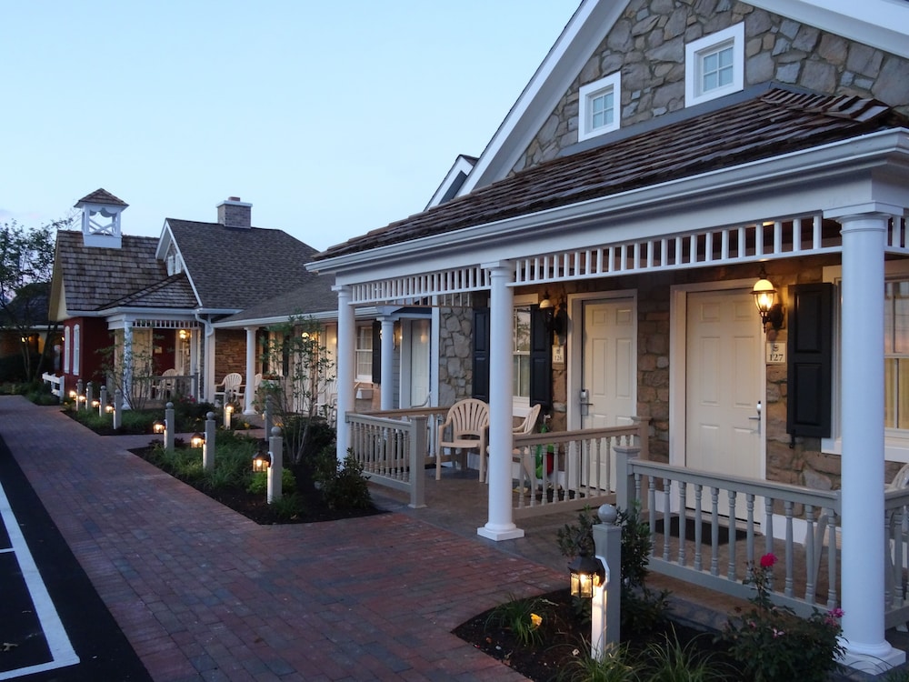 Bird-in-Hand Family Inn 3/35