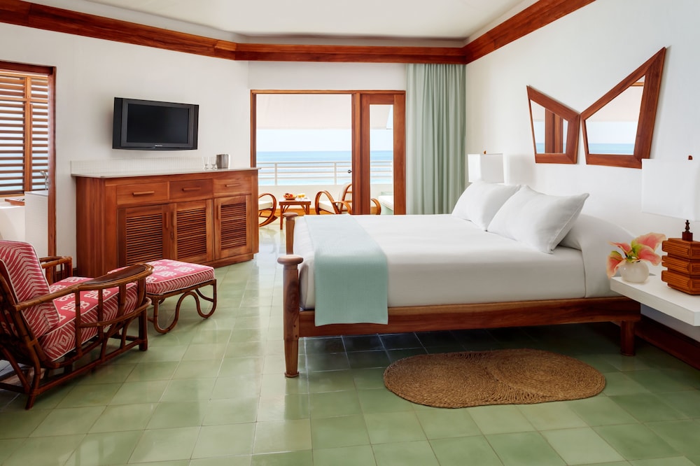 Couples Swept Away - All Inclusive - Couples Only 25/66