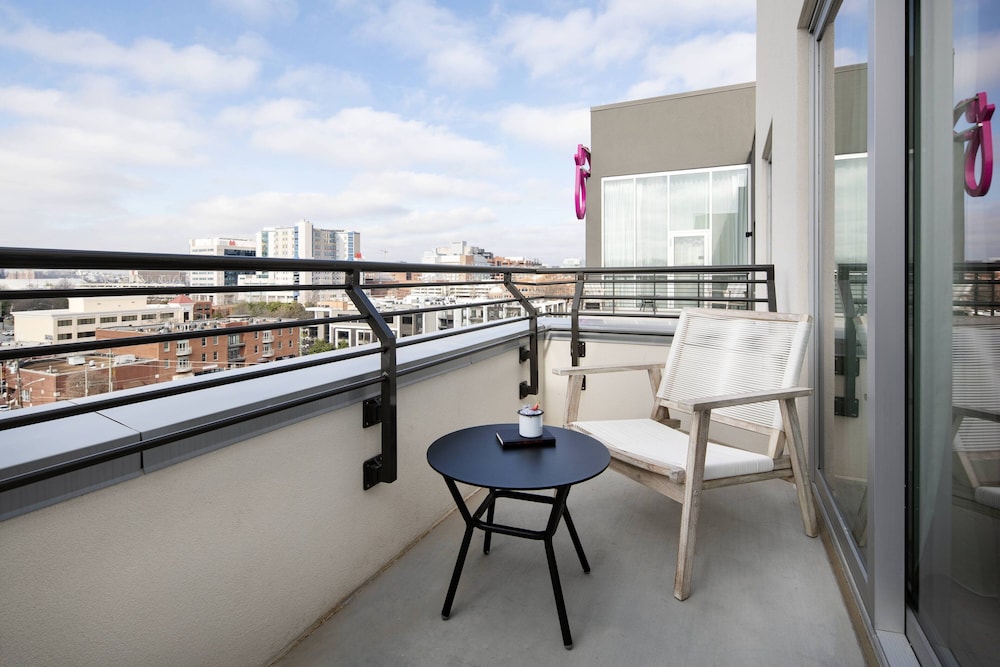 Moxy Nashville Vanderbilt Area 29/51