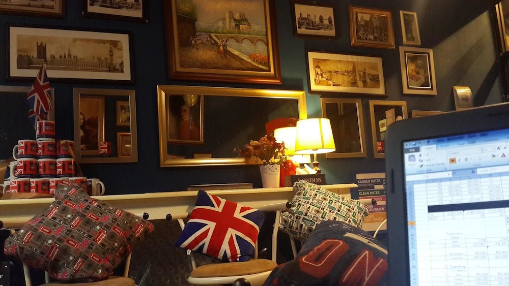 The London Living Kebagusan City 10/17