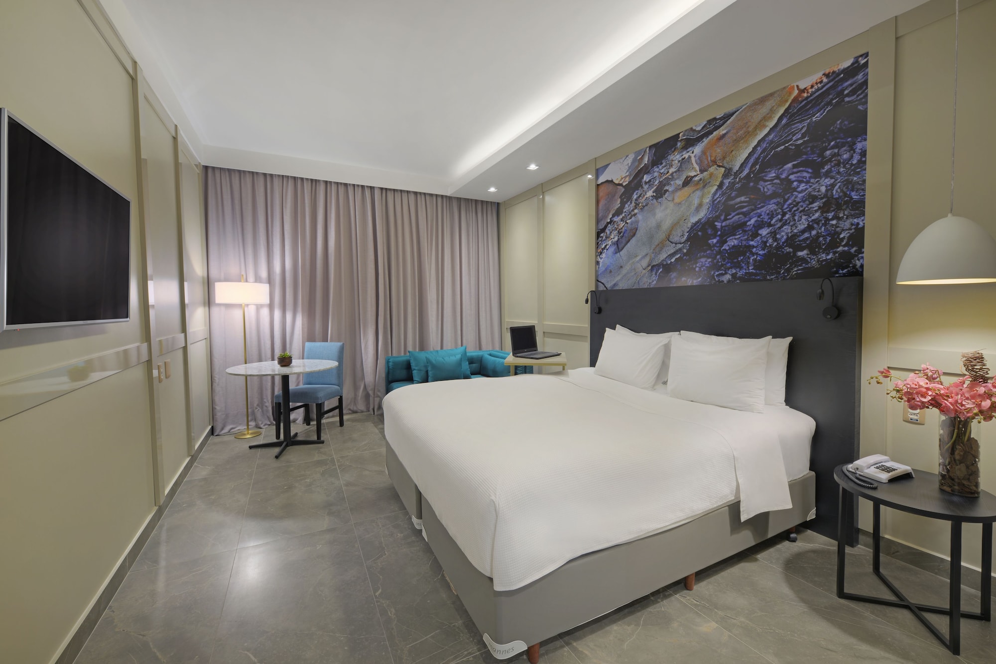 Luxury, Double Bed