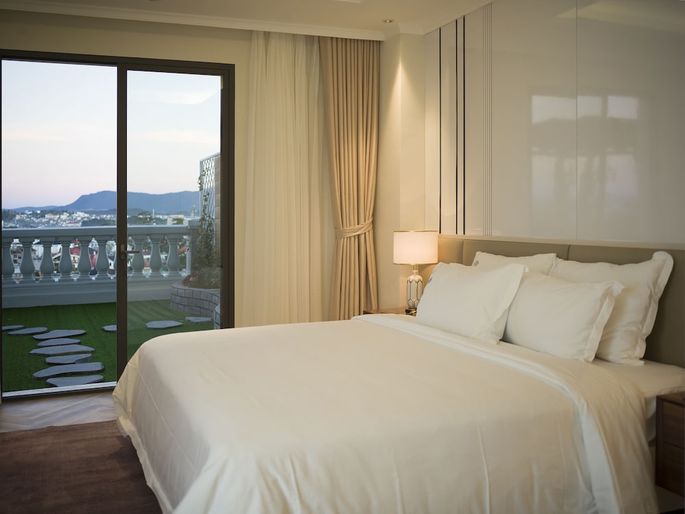 MerPerle Dalat Hotel 12/50