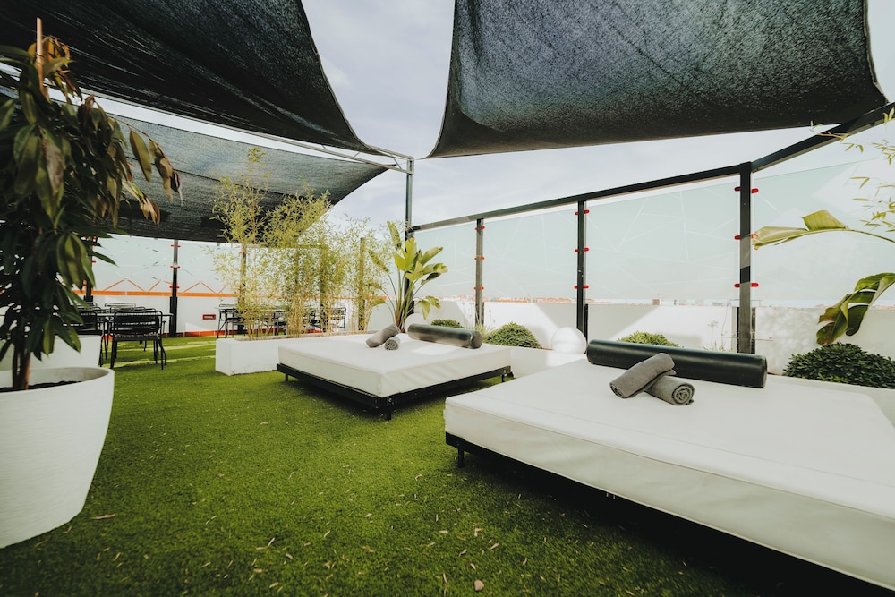 Malaga Nostrum Hotel 58/61