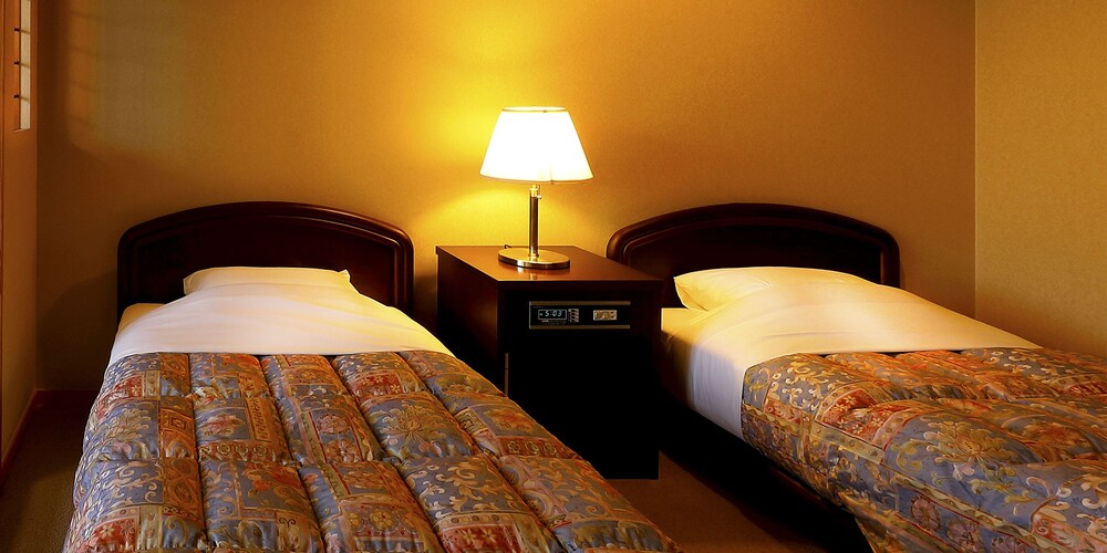 Mikuma Hotel 12/59