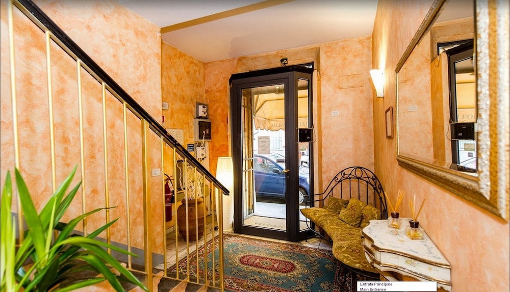 HOTEL LEOPOLDA 33/50