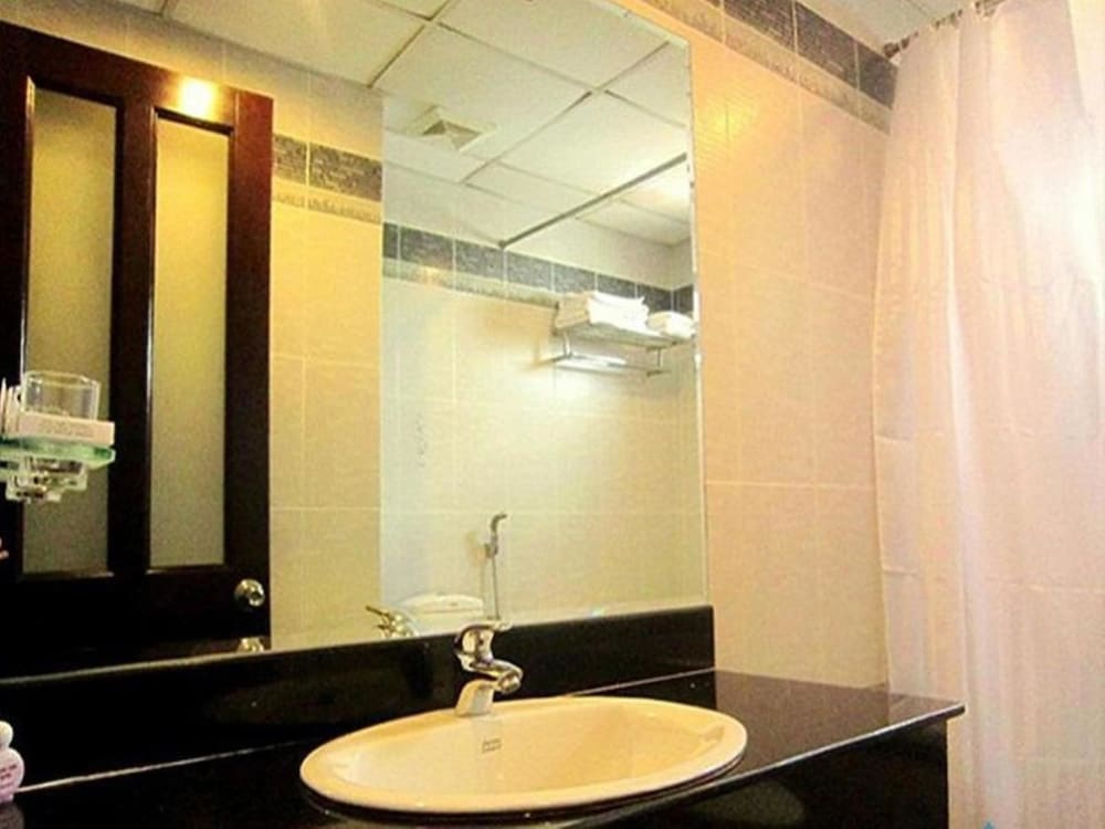 Hoang Vinh Hotel 16/28