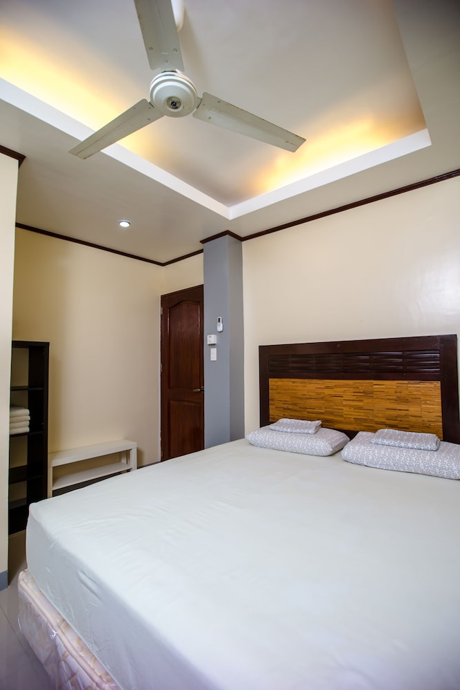 1 BEDROOM, LUXURY, STUDIO, SUITE, PARTIAL OCEAN VIEW, BALCONY
