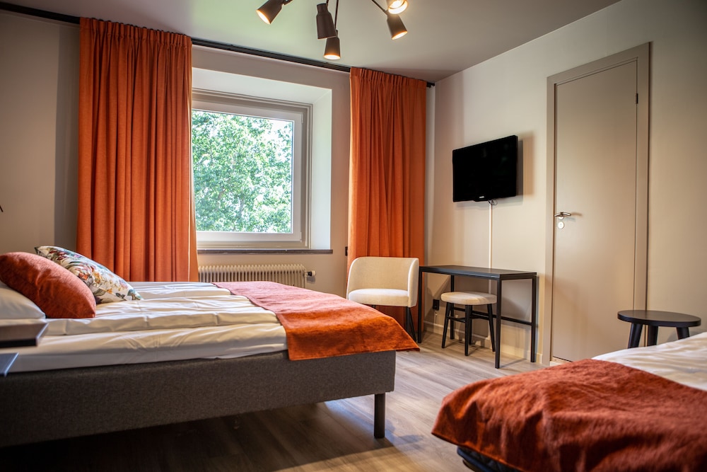 Hotell Hehrne 11/50