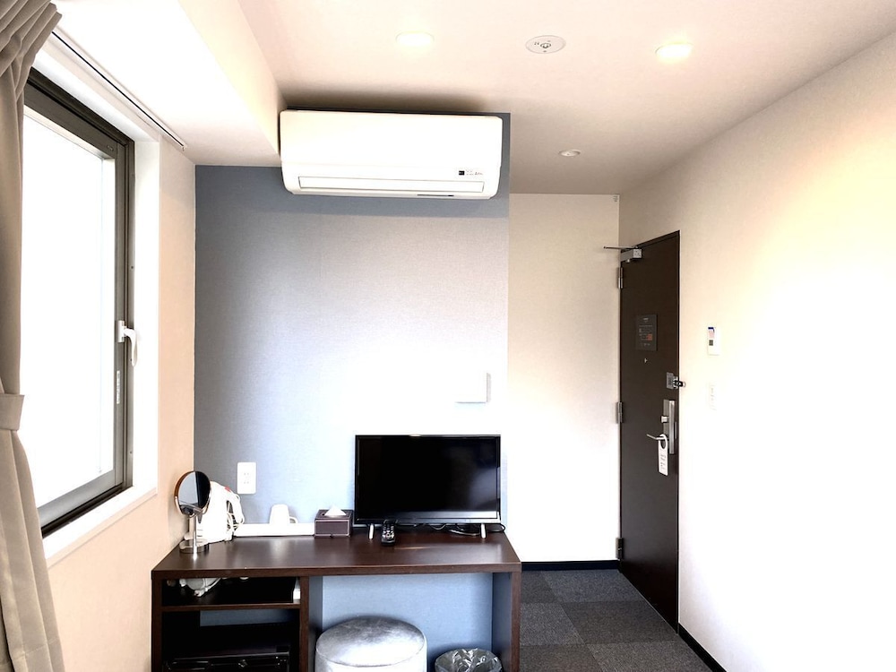 Floral Hotel Sakaisujihonmachi Osaka 25/50