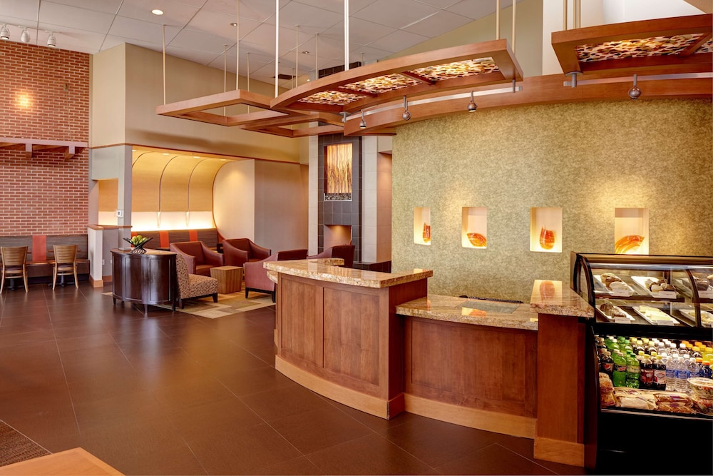 Hyatt Place Coconut Point 10/64