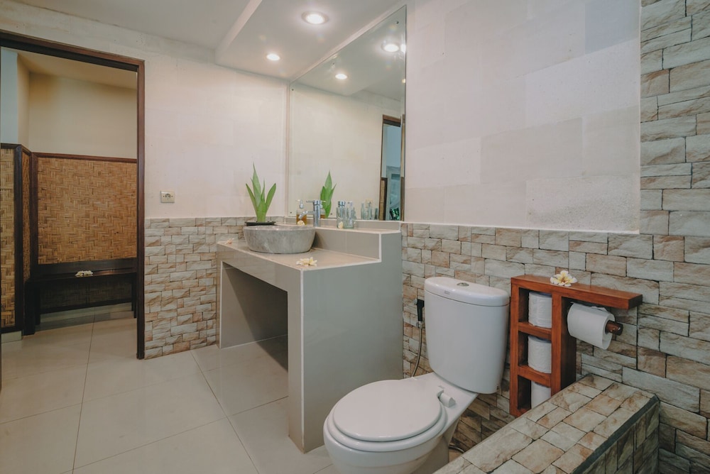 Frangipani Beach Villa 67/68
