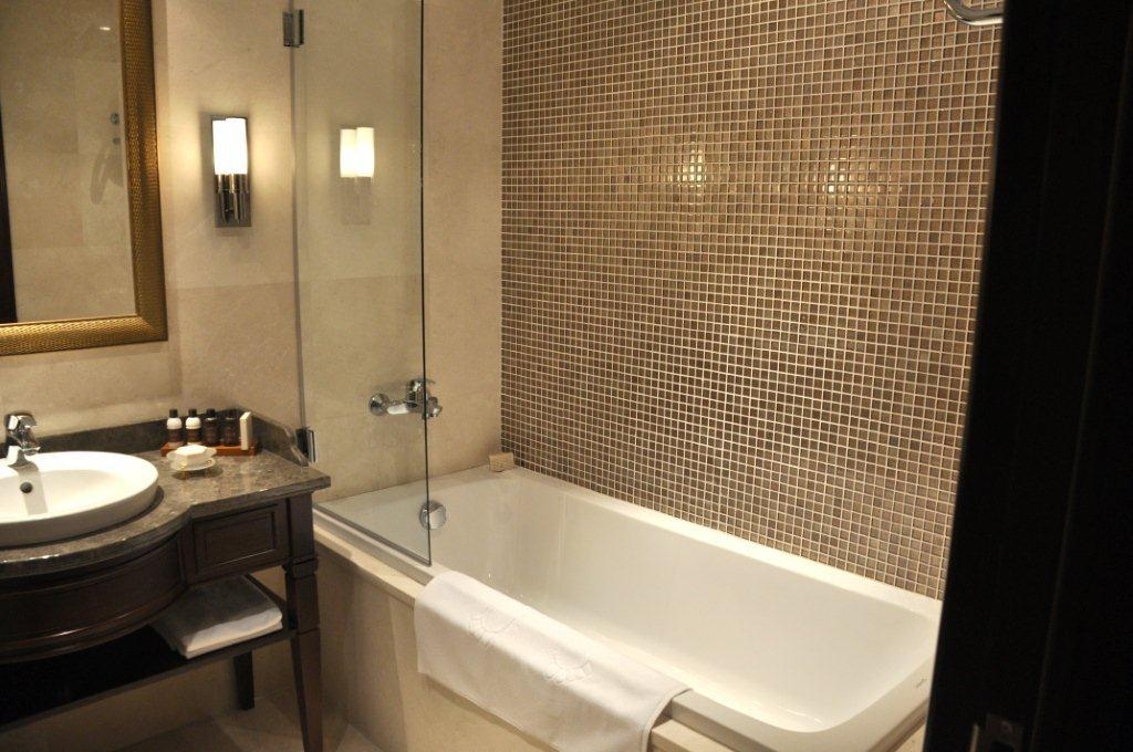 غرفة كلوب بسرير مزدوج، Crowne Plaza Istanbul Asia 2/2