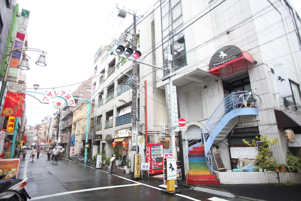 Baseinn Komagome Tokyo 3/33