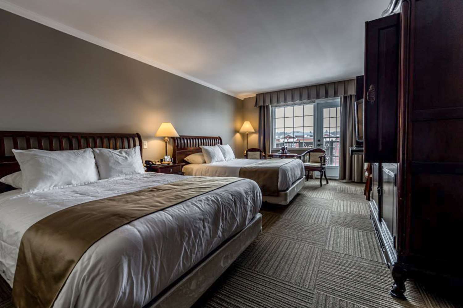 Upgrade, 2 Queen Beds
