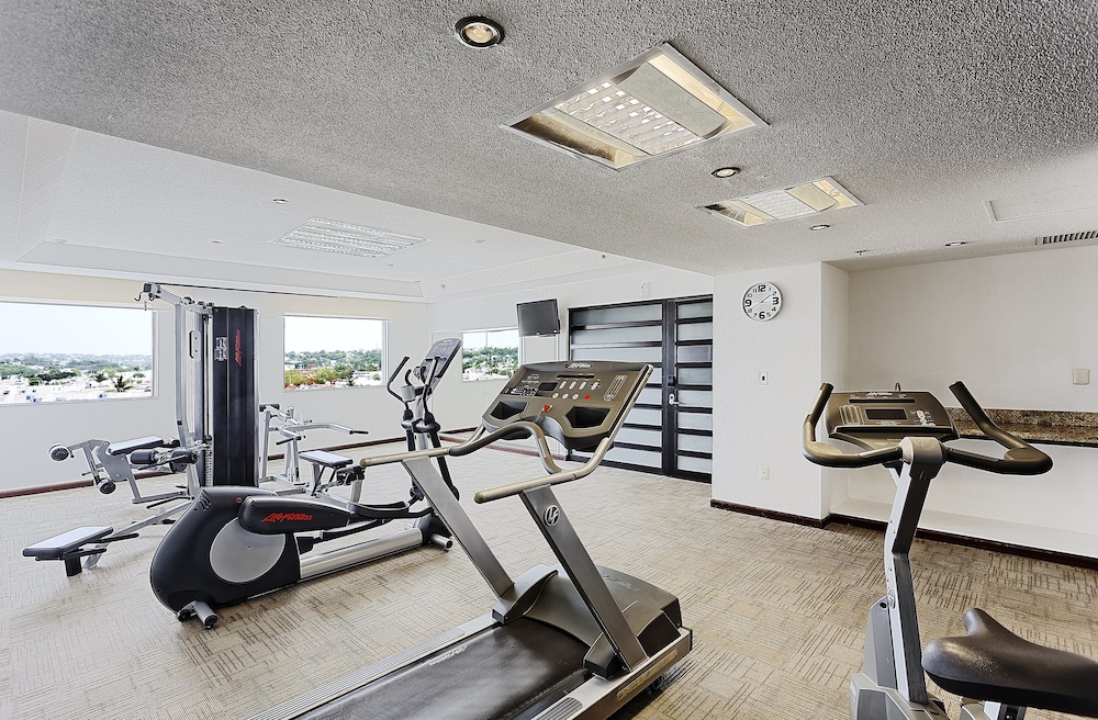 HOLIDAY INN CAMPECHE 33/78