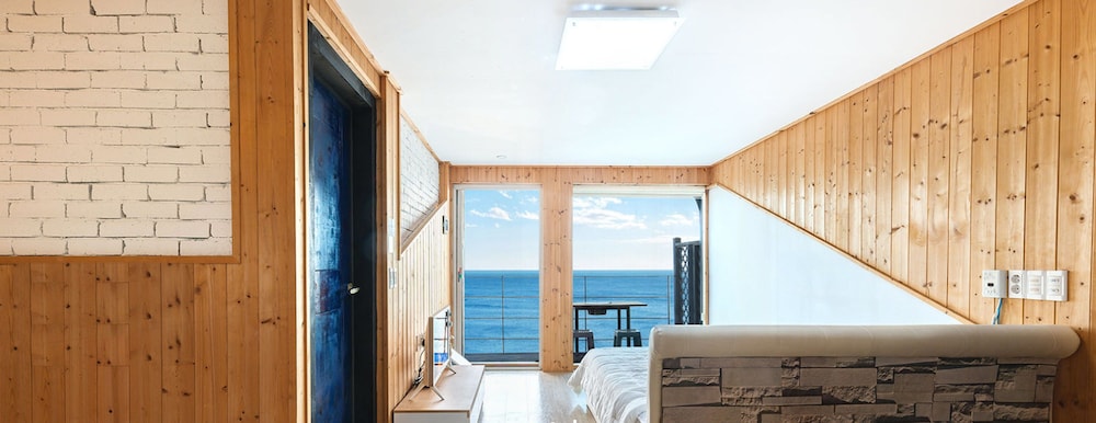 Namhae Santorini N Pension 23/50