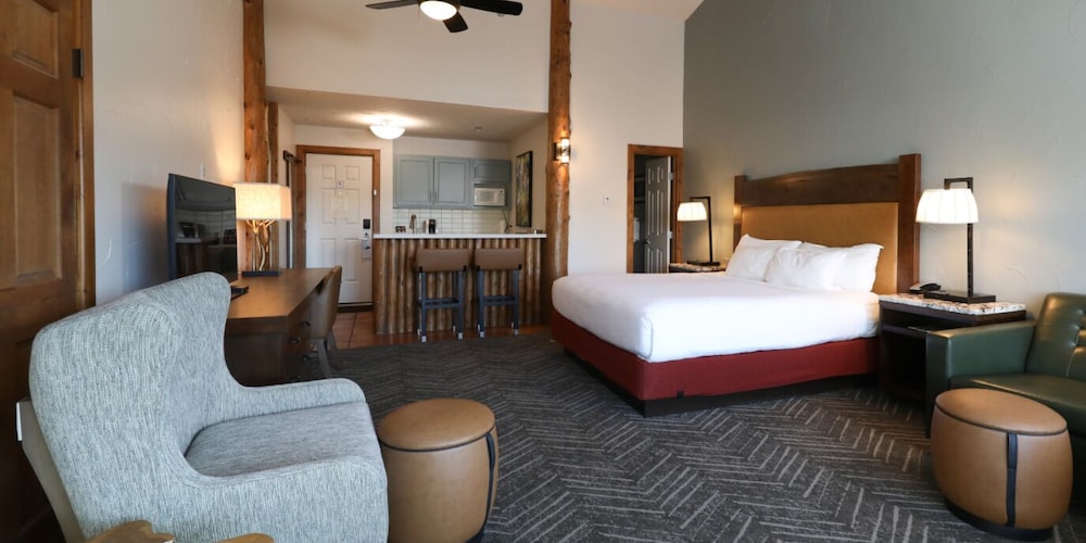 The Lodge at Breckenridge 17/50