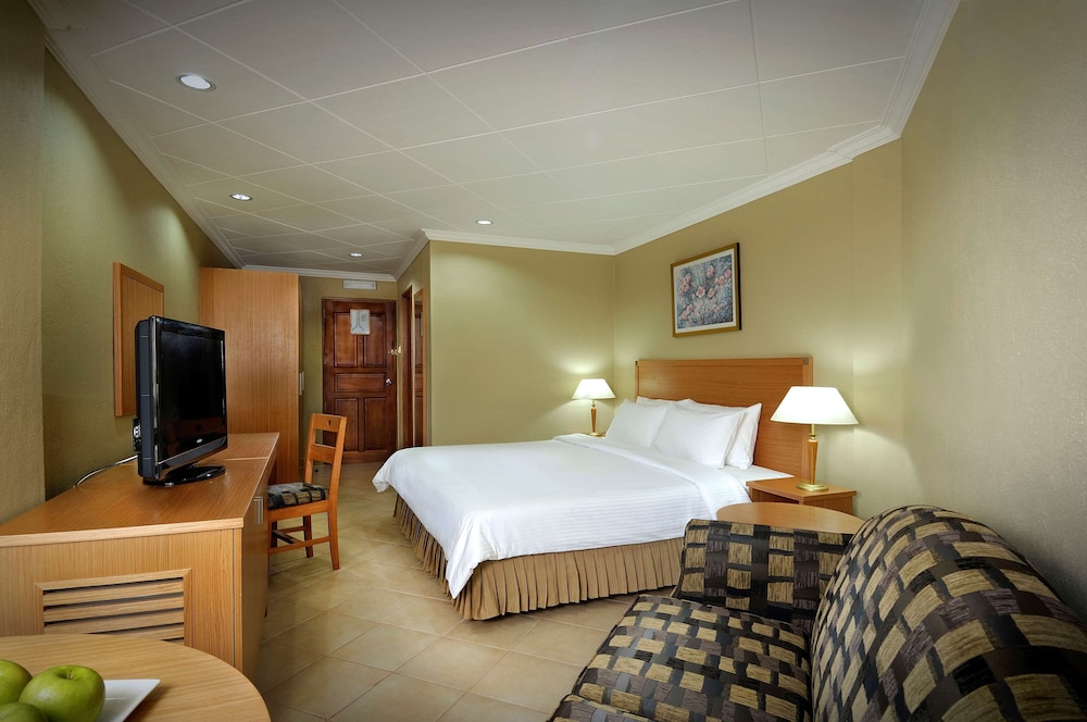 Berjaya Beau Vallon Bay Resort & Casino 12/64