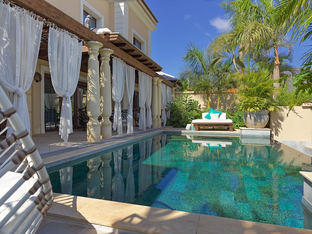 Royal River Luxury Hotel (Adults Only +16) 10/75