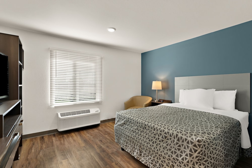 Suite, Queen Bed